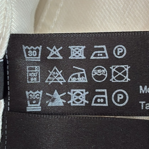 NWT. Massimo Dutti Off White Straight-Leg  High-Waist Denim Trousers. Size 6. - Picture 11 of 11